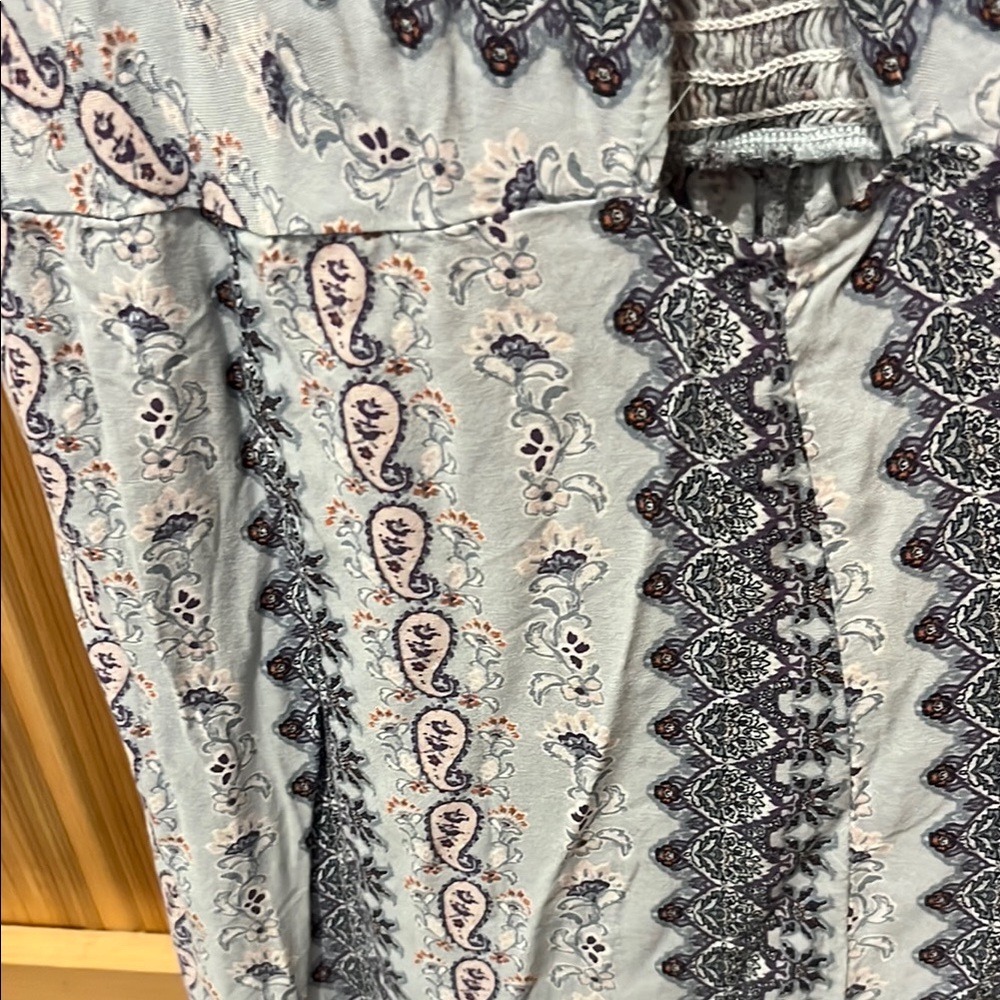 Nevena Rae Light Blue Paisley Patterned Jumpsuit - Picture 9 of 15